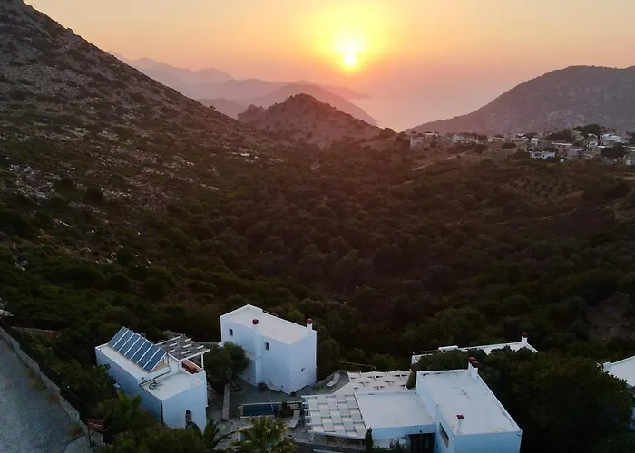 Mourtzanakis Residence - Traditional Eco Hotel In Achlada