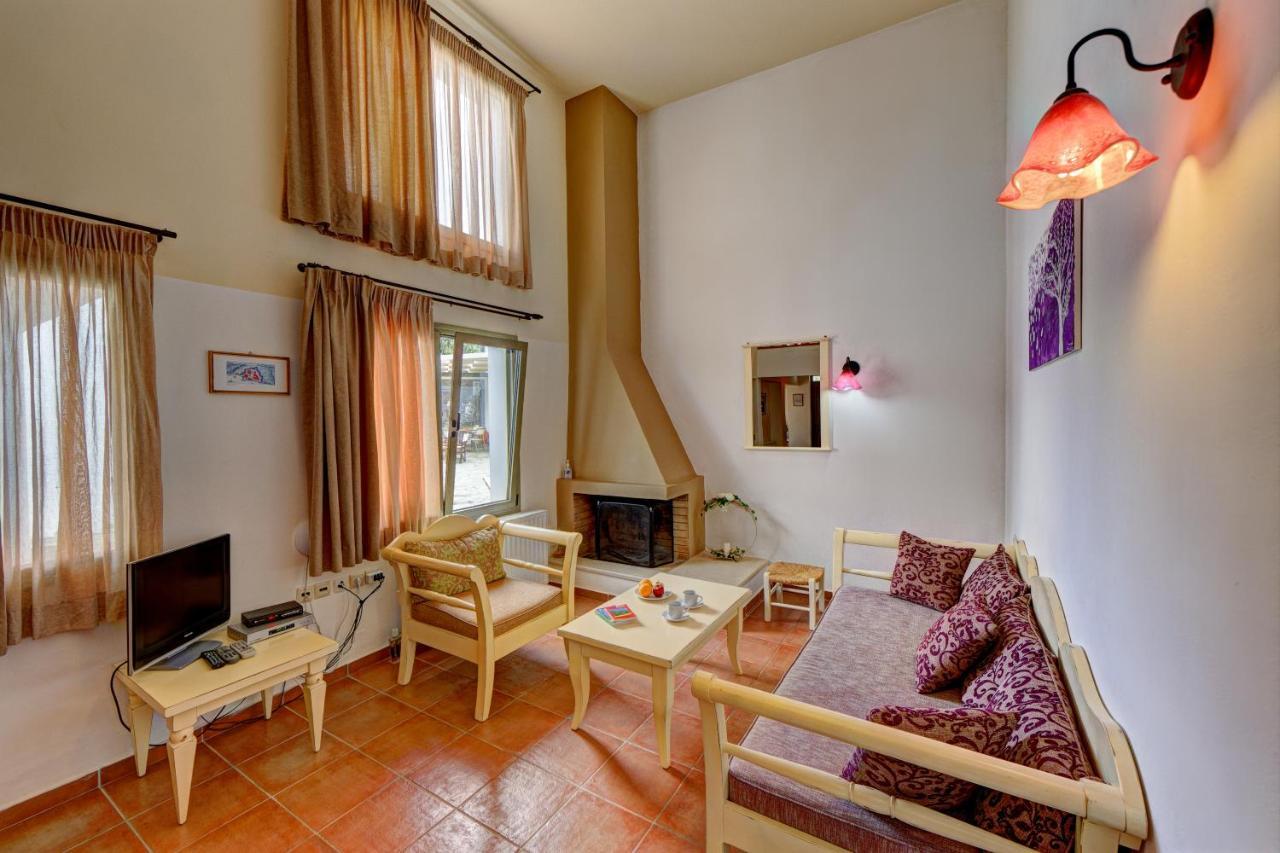 Mourtzanakis - Traditional Eco In